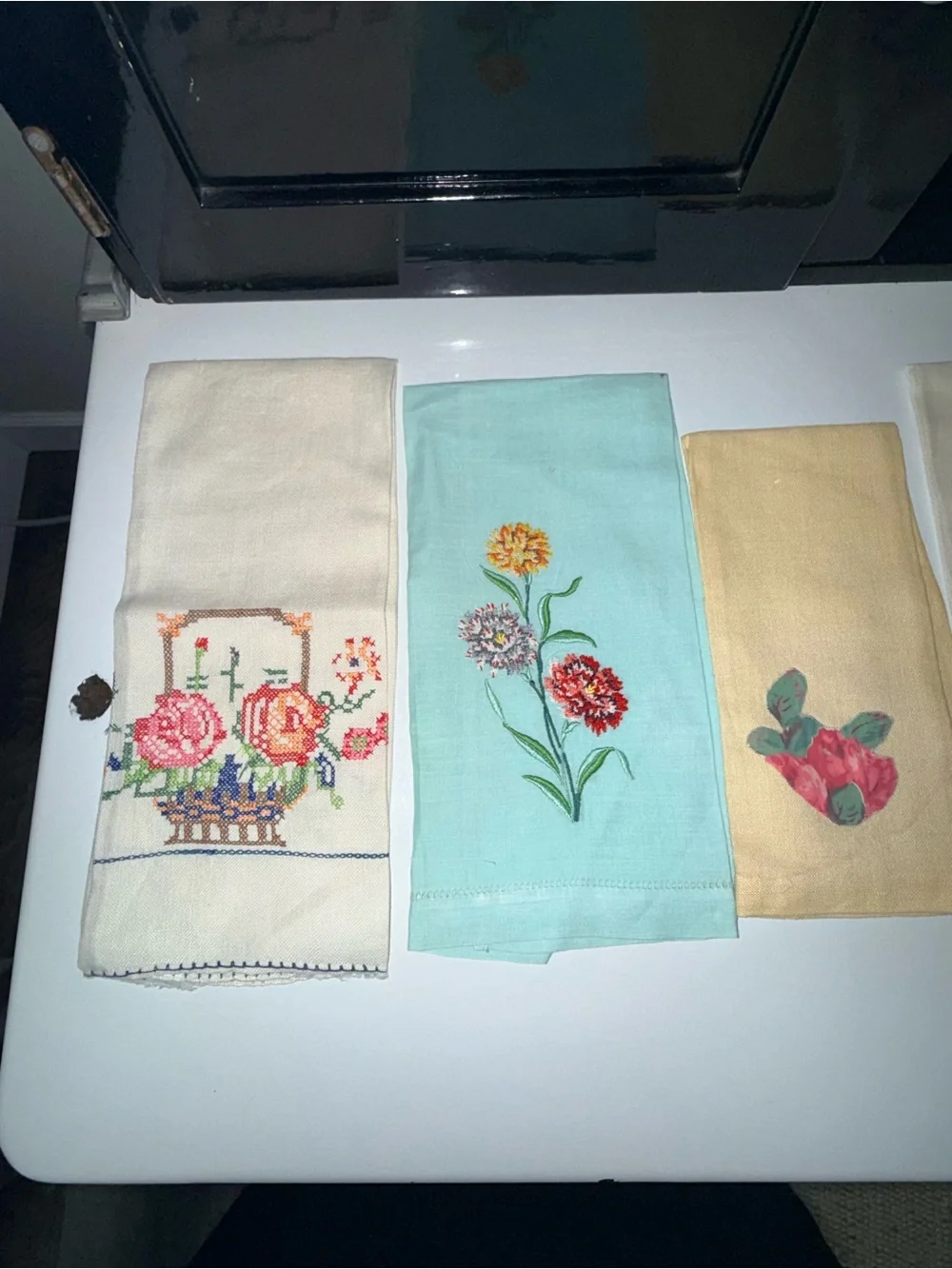 Vintage Hand Embroidered & Cross Stitch Linens Lot - 8pc